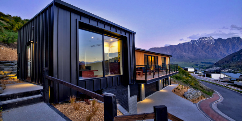 Mountain/Lake Vista Studio